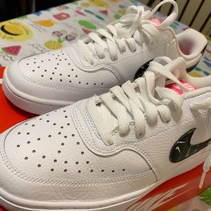 Women Nike Court Vision Low